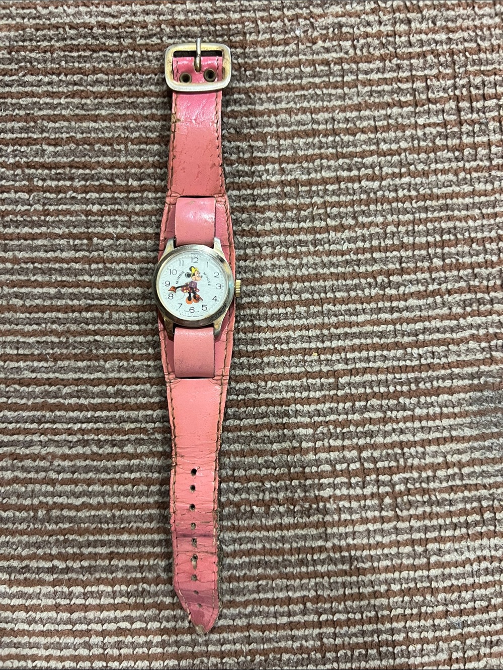 Disney vintage 1970’s Kids Pink Minnie Mouse Bradley Watch